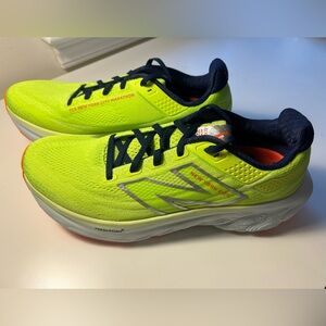 WOMEN’S SIZE 10B - NEW BALANCE 1080 v13